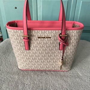 Michael Kors XS CRYL Conv TZ Tote Tea Rose MLT Jet Set Travel tote Bag